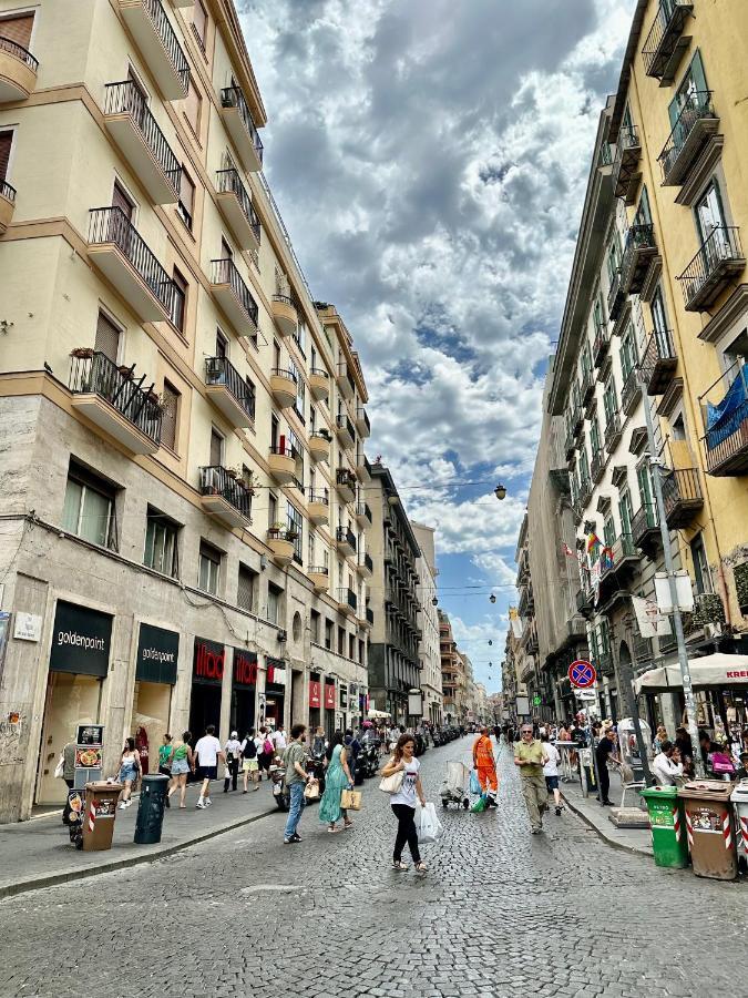 La Casa Di Elisa Apartment Napoli Bagian luar foto