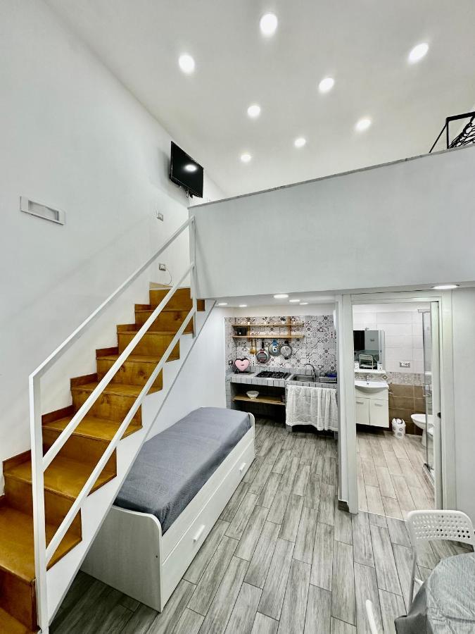 La Casa Di Elisa Apartment Napoli Bagian luar foto