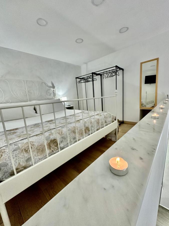 La Casa Di Elisa Apartment Napoli Bagian luar foto