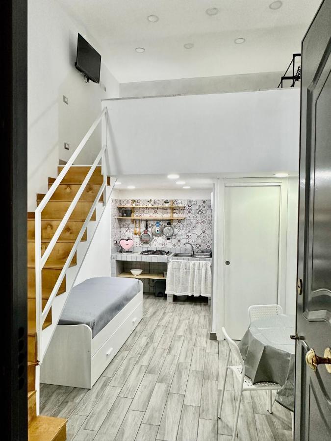 La Casa Di Elisa Apartment Napoli Bagian luar foto